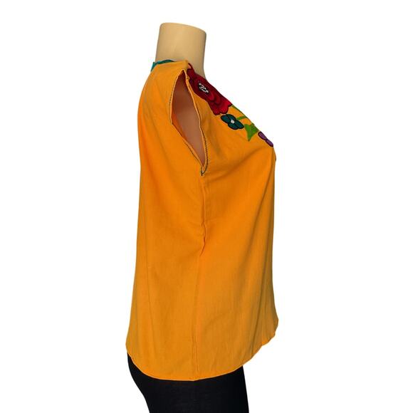Mexican Blouse Yellow Artisanal Floral Top from Chiapas Embroidered - Picture 4 of 6